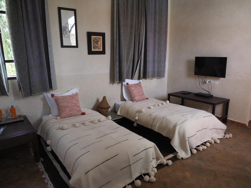 Le Cazar Hotel El Ain Luaran gambar