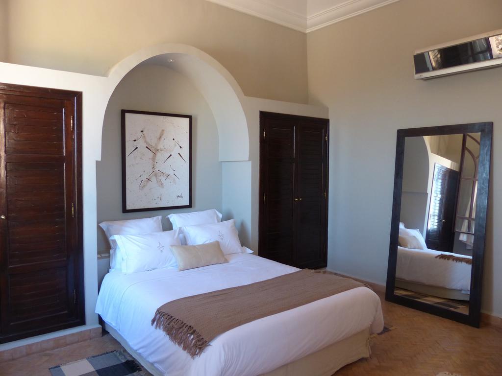 Le Cazar Hotel El Ain Luaran gambar