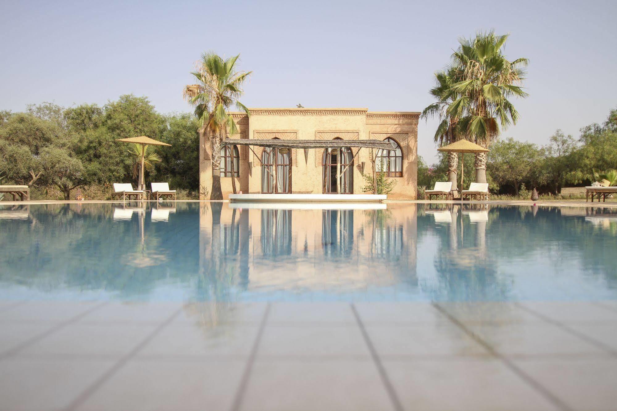 Le Cazar Hotel El Ain Luaran gambar