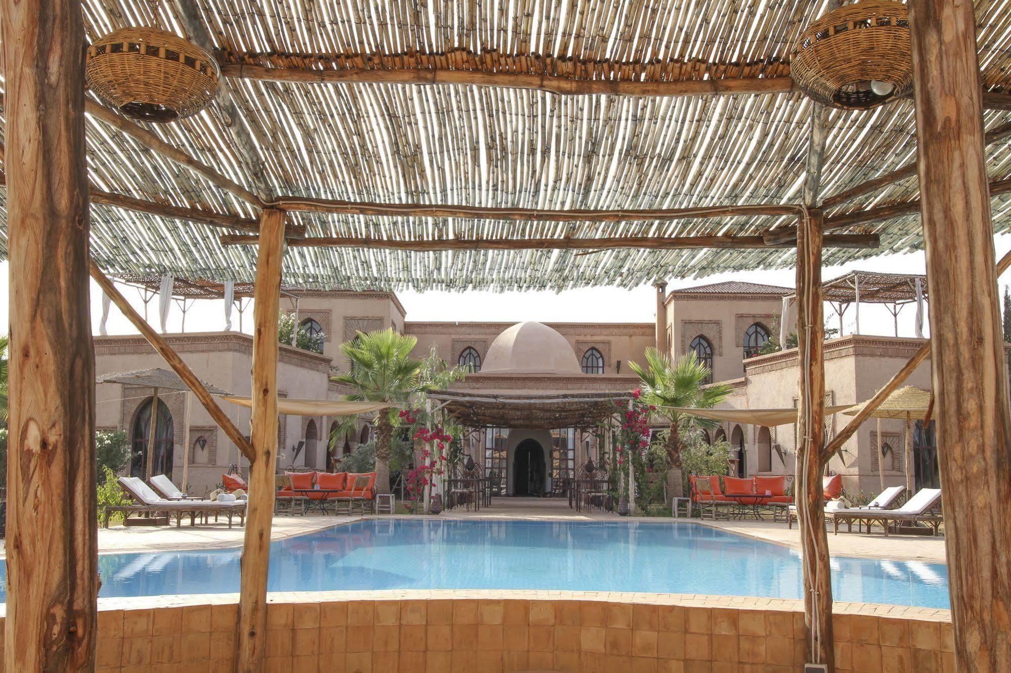 Le Cazar Hotel El Ain Luaran gambar