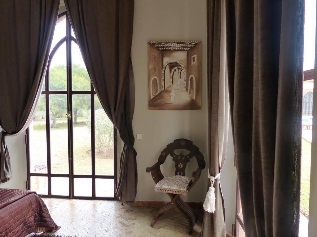 Le Cazar Hotel El Ain Luaran gambar