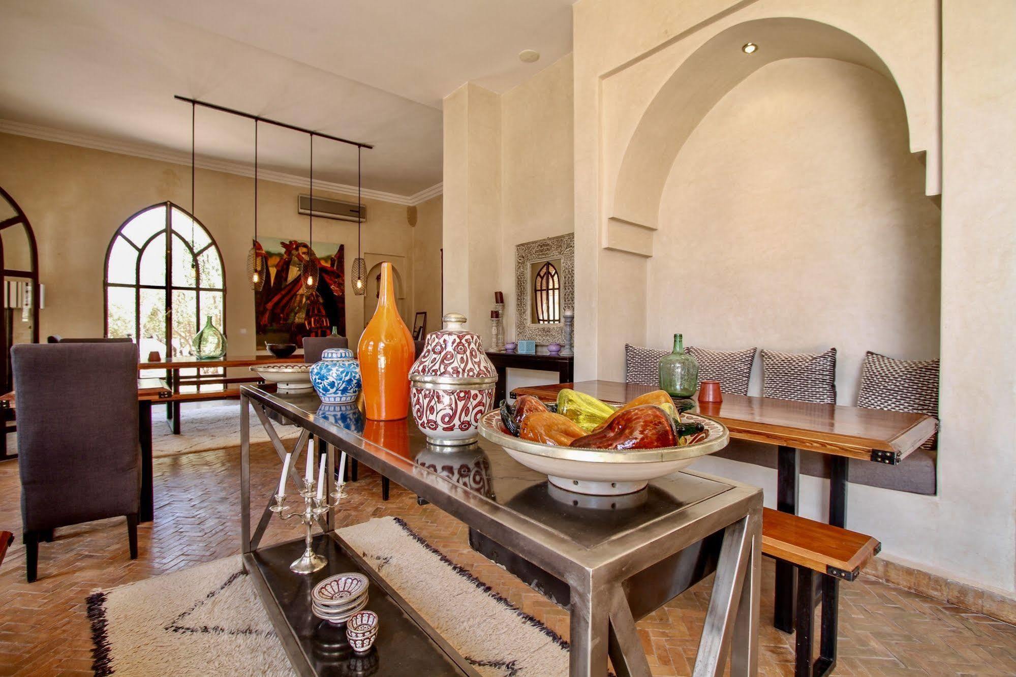 Le Cazar Hotel El Ain Luaran gambar