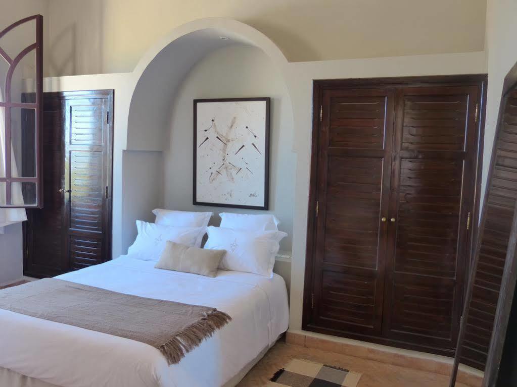 Le Cazar Hotel El Ain Luaran gambar